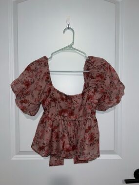 Altar'd State Dusty Rose Floral Puff-Sleeve Peplum Top